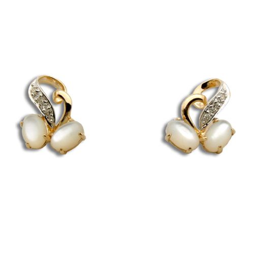 14KT Yellow Gold Heart and Cherry Shaped MOP (Mother of Pearl Shell) with Diamond Post Earrings